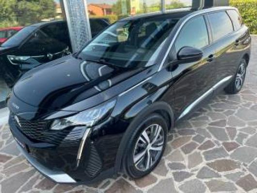 usato PEUGEOT 5008