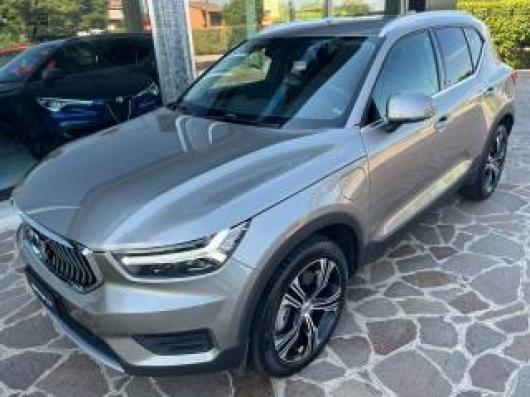 usato VOLVO XC40