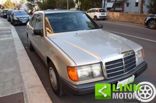 usato MERCEDES 200