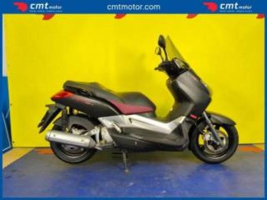 usato YAMAHA X Max 250