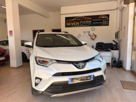 usato TOYOTA RAV 4 MY23