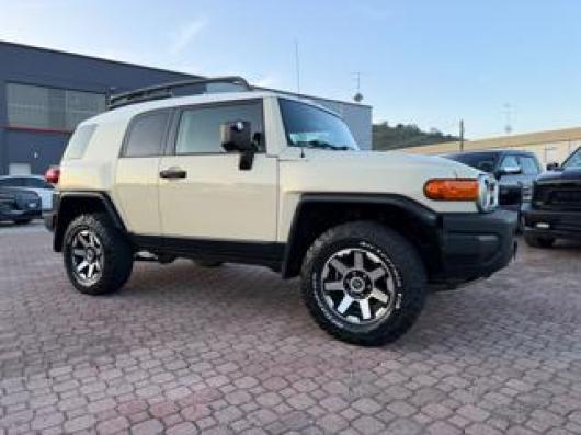 usato TOYOTA FJ Cruiser