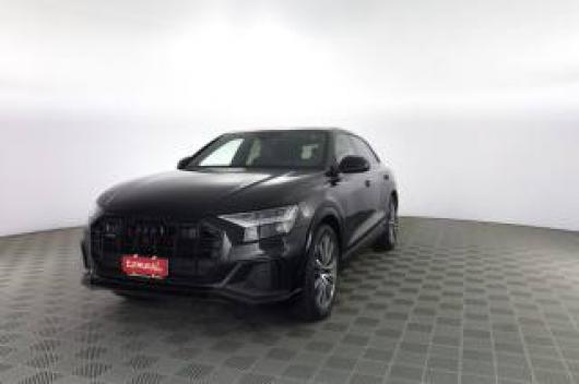 usato AUDI Q8
