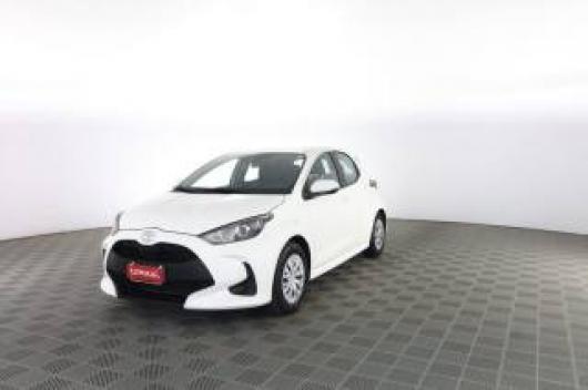 usato TOYOTA Yaris