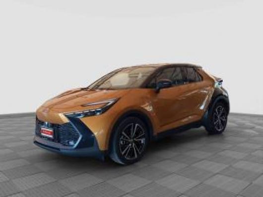usato TOYOTA C HR