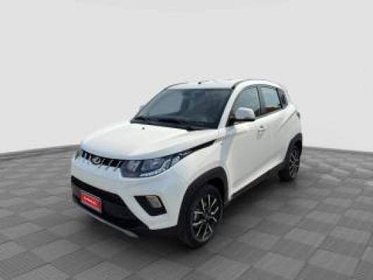 KUV100