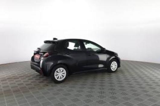 usato TOYOTA Yaris