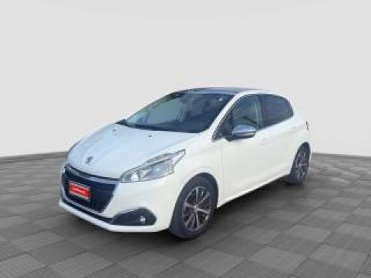 usato PEUGEOT 208