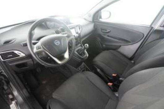 usato LANCIA Ypsilon