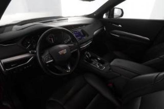 usato CADILLAC XT4