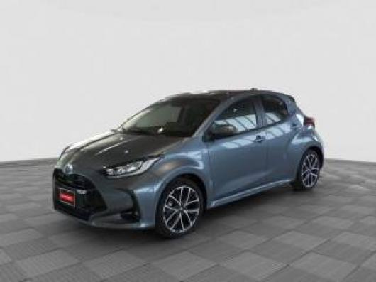 usato TOYOTA Yaris
