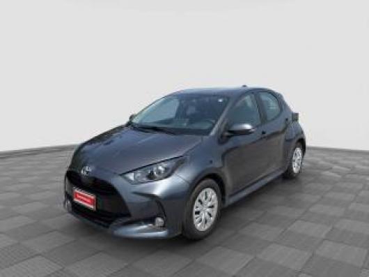 usato TOYOTA Yaris