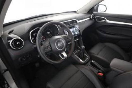 usato MG ZS