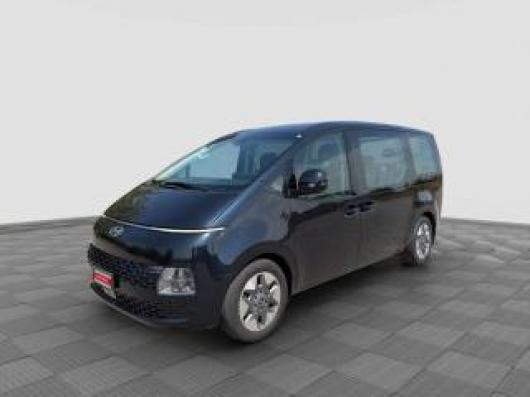 usato HYUNDAI Staria