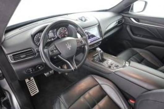 usato MASERATI Levante