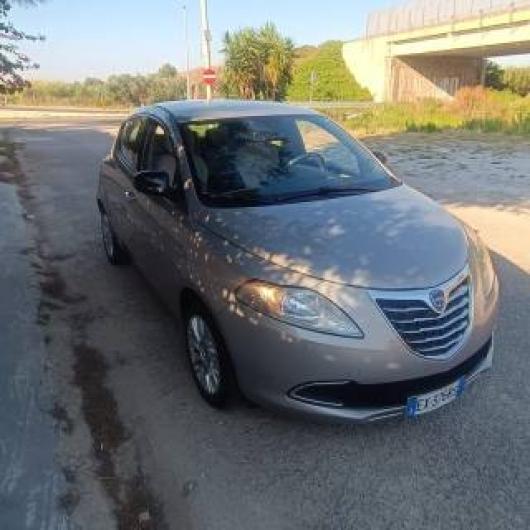 usato LANCIA Ypsilon