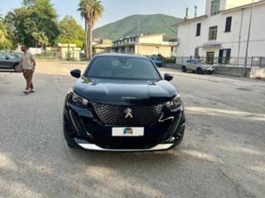 usato PEUGEOT 2008