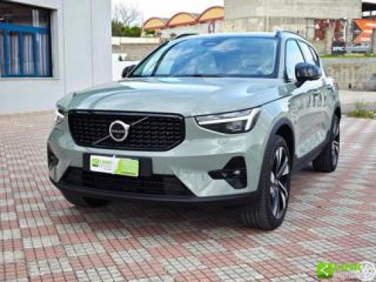 usato VOLVO XC40