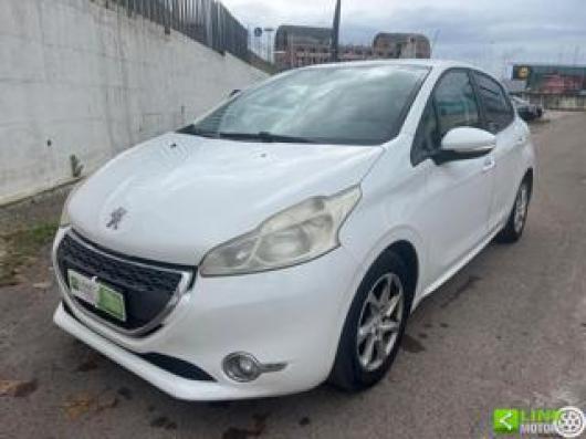 usato PEUGEOT 208