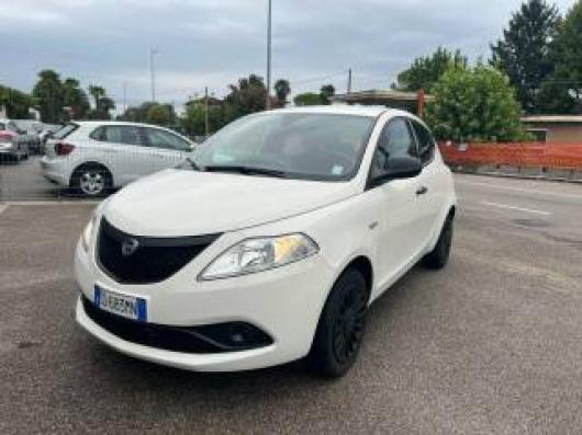 usato LANCIA Ypsilon