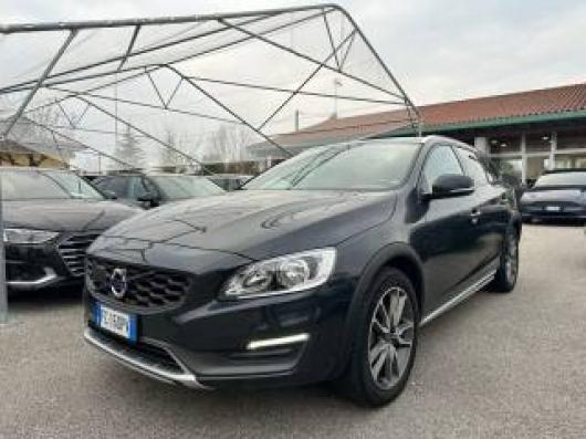 usato VOLVO V60 Cross Country