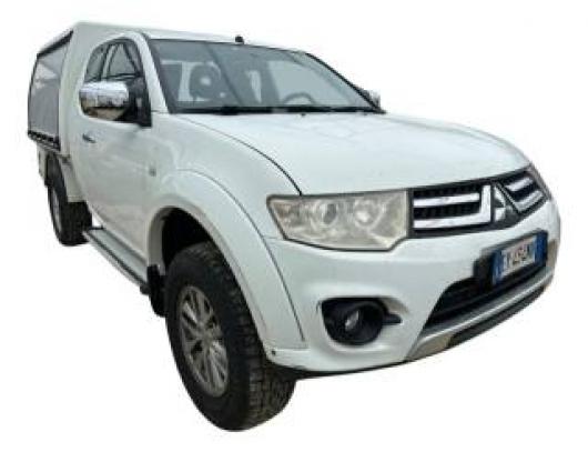 usato MITSUBISHI L200