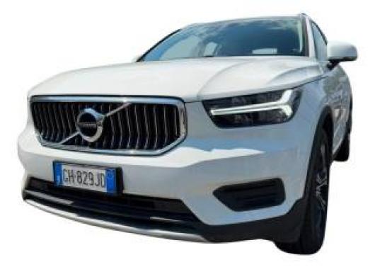 usato VOLVO XC40