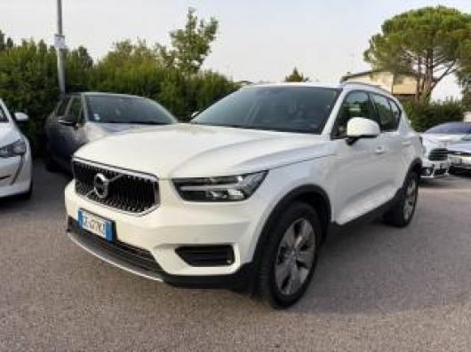 usato VOLVO XC40