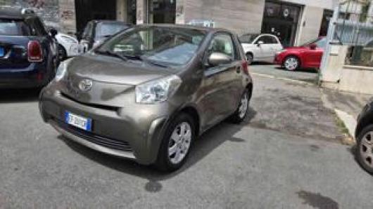 usato TOYOTA iQ