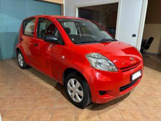 usato DAIHATSU Sirion