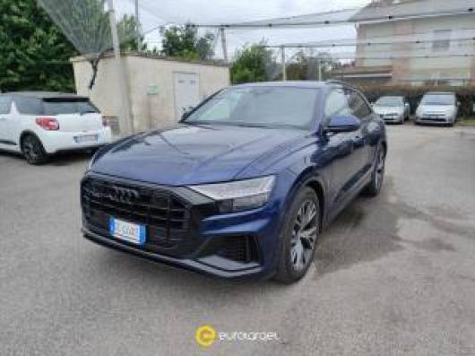 usato AUDI Q8
