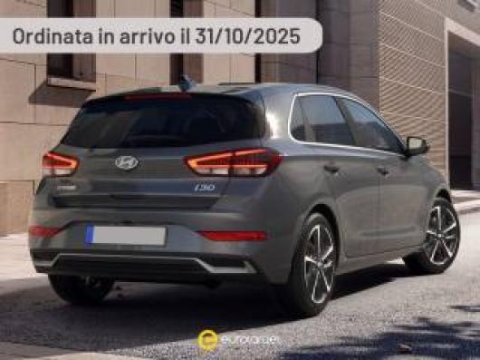 i30