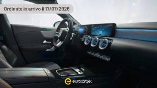 nuovo MERCEDES CLA 250