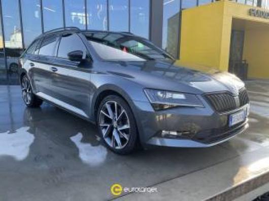 usato SKODA Superb
