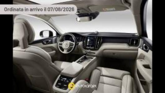nuovo VOLVO XC60