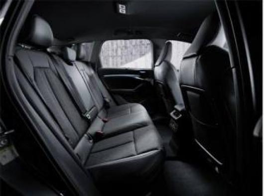 nuovo AUDI Q6 e tron