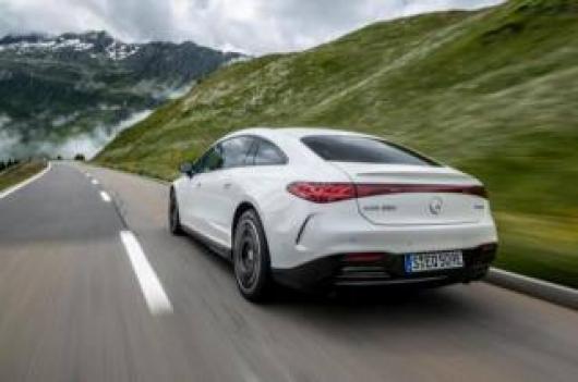 nuovo MERCEDES EQS