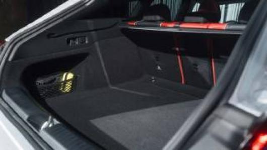 nuovo MERCEDES E 200