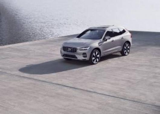 nuovo VOLVO XC60