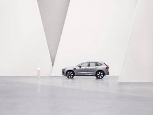 nuovo VOLVO XC60