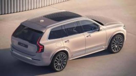 nuovo VOLVO XC90