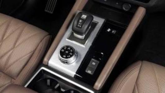nuovo MITSUBISHI Outlander