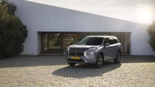 nuovo MITSUBISHI Outlander