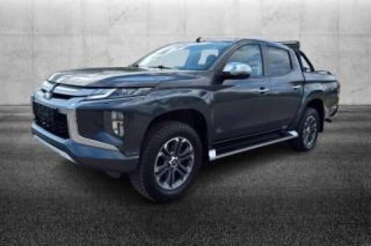 usato MITSUBISHI L200