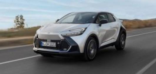 nuovo TOYOTA C HR