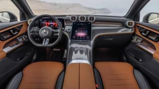 nuovo MERCEDES GLC 400