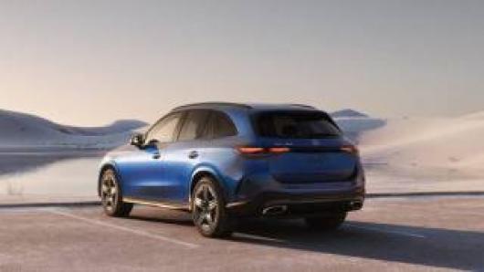 nuovo MERCEDES GLC 400