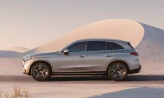 nuovo MERCEDES GLC 400