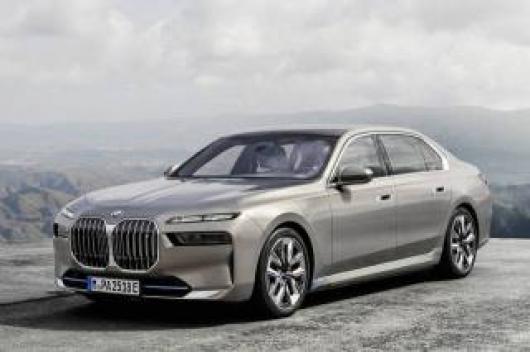 nuovo BMW 750