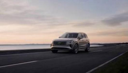 nuovo VOLVO XC90